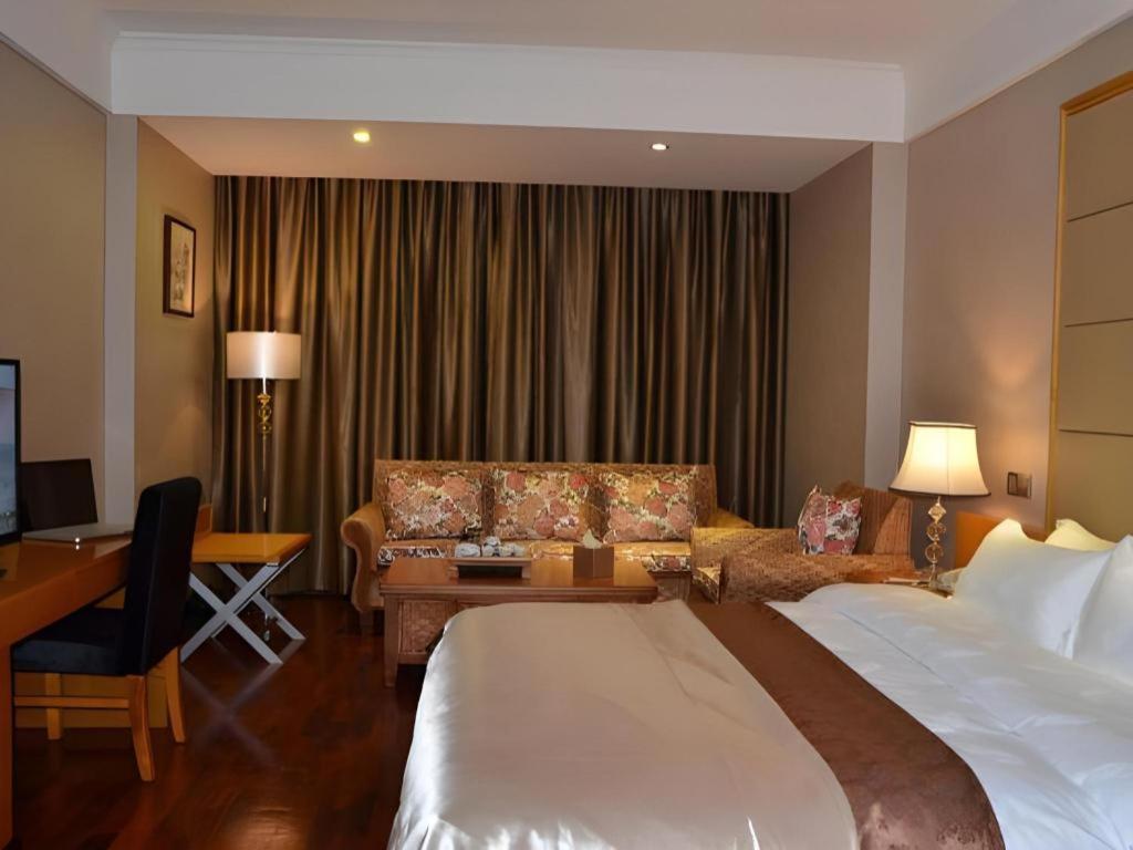 San Jiang Grand Hotel Vientiane Esterno foto
