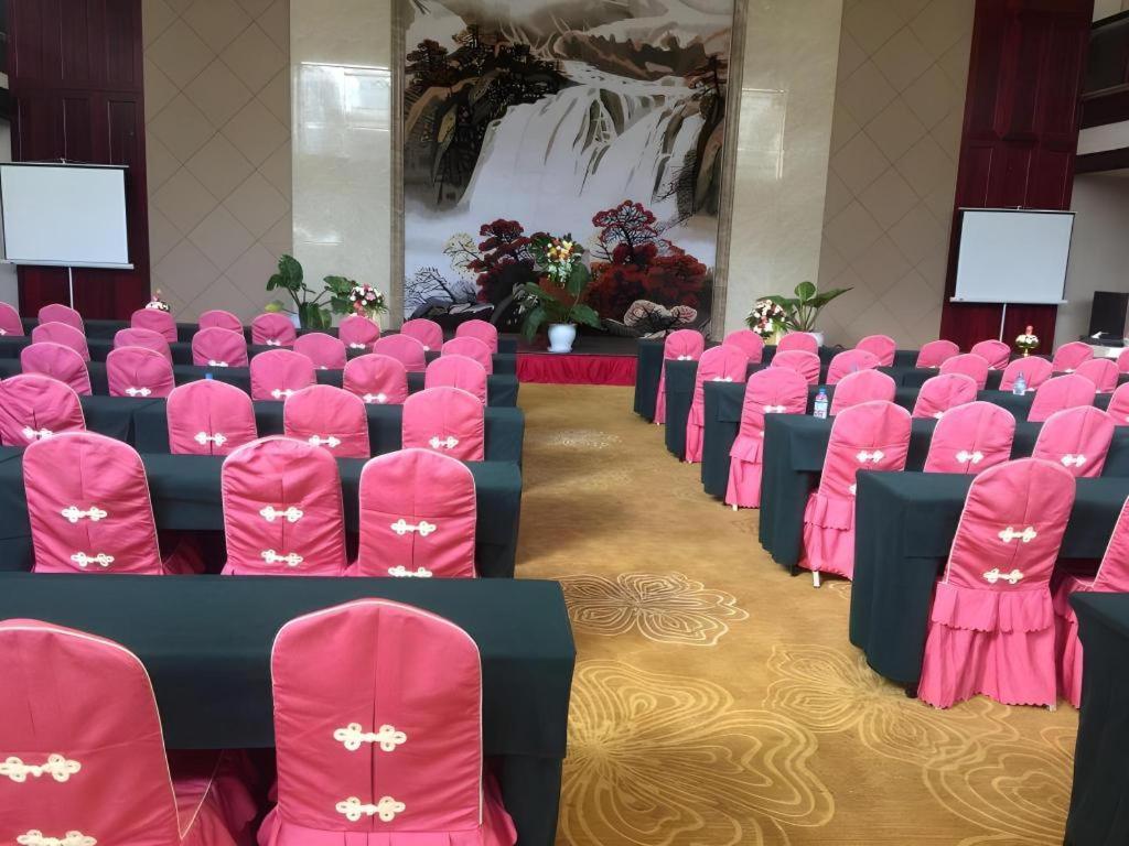 San Jiang Grand Hotel Vientiane Esterno foto